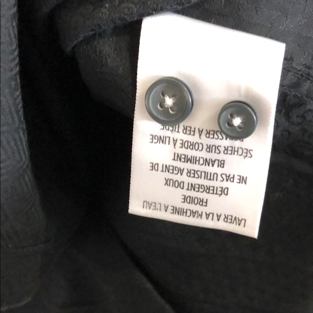 Robert Graham Casual Black Button Down Classic Fit - Picture 6 of 8